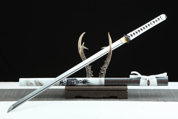 White Eyebrow Straight Knife
